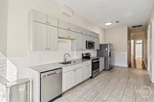 413 E Waldburg St, Savannah, GA 31401 - Photo 13