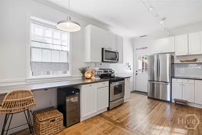 404 E 51st Street, Savannah, GA 31405 - Photo 13