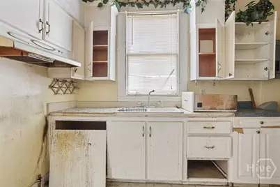 630 E 40th Street, Savannah, GA 31401 - Photo 13