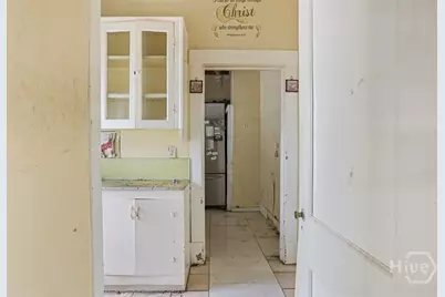 630 E 40th Street, Savannah, GA 31401 - Photo 9