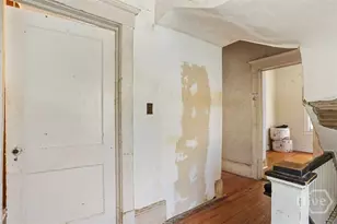 630 E 40th St, Savannah, GA 31401 - Photo 15