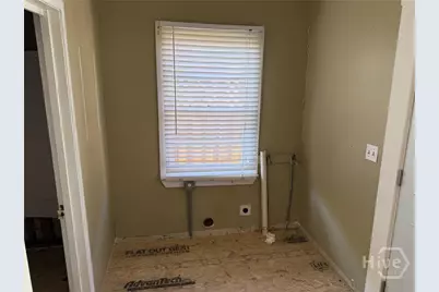 545 E Macon Street, Savannah, GA 31401 - Photo 13