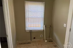 545 E Macon St, Savannah, GA 31401 - Photo 13