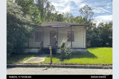 8 Burke Avenue, Savannah, GA 31408 - Photo 1