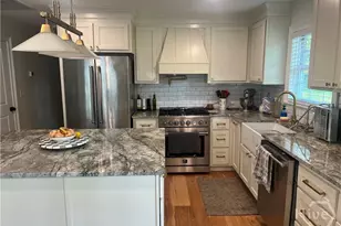 233 E Derenne Ave, Savannah, GA 31405 - Photo 7