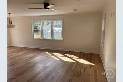 233 E Derenne Avenue, Savannah, GA 31405 - Photo 5