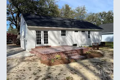 233 E Derenne Avenue, Savannah, GA 31405 - Photo 15