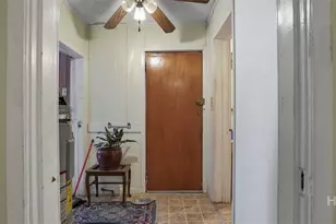 223 W 38th St, Savannah, GA 31401 - Photo 11