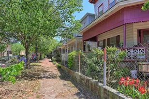 223 W 38th St, Savannah, GA 31401 - Photo 3