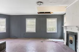 223 W 38th St, Savannah, GA 31401 - Photo 37