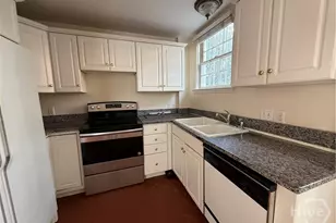 415 Price St, Savannah, GA 31401 - Photo 9