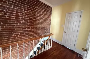 415 Price St, Savannah, GA 31401 - Photo 17
