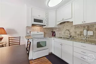 1217 Bay Street St, Tybee Island, GA 31328 - Photo 15