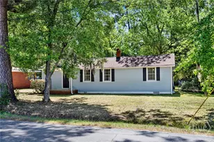 17 Russell Ave, Savannah, GA 31408 - Photo 3