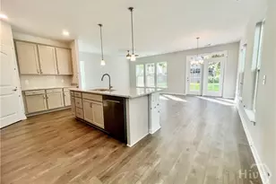 88 Endicott Dr, Savannah, GA 31419 - Photo 7