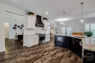 17 Oakcrest Ct, Savannah, GA 31405 - Photo 11