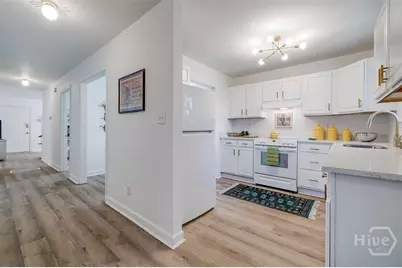 524 Nicoll Street, Savannah, GA 31401 - Photo 19