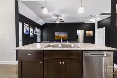 703 Burke Drive, Hinesville, GA 31313 - Photo 17