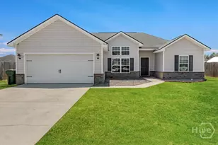 703 Burke Dr, Hinesville, GA 31313 - Photo 3