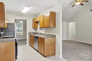 185 Berwick Lakes Blvd, Pooler, GA 31322 - Photo 13