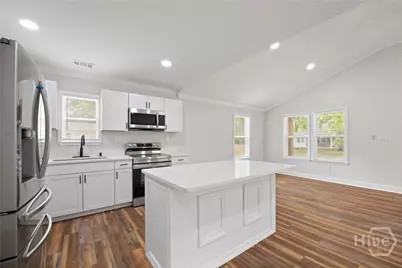 2010 Palmetto Avenue, Savannah, GA 31405 - Photo 13