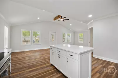 2010 Palmetto Avenue, Savannah, GA 31405 - Photo 15