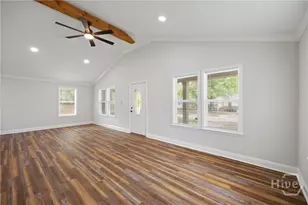 2010 Palmetto Ave, Savannah, GA 31405 - Photo 9