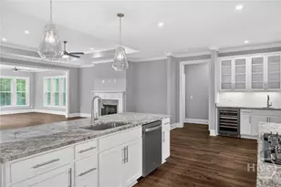 122 Hope Ln, Savannah, GA 31406 - Photo 9