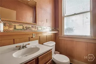 210 E 48th St, Savannah, GA 31405 - Photo 21