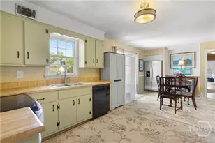 1506 Marlborough Way, Savannah, GA 31406 - Photo 15