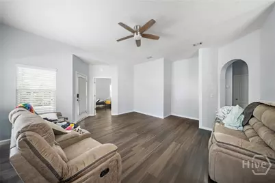401 Barry McCaffrey Boulevard #B1, Hinesville, GA 31313 - Photo 3