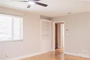 135 E Derenne Ave, Savannah, GA 31405 - Photo 5