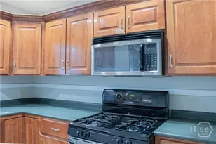 135 E Derenne Ave, Savannah, GA 31405 - Photo 11