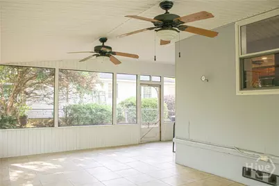 135 E Derenne Avenue, Savannah, GA 31405 - Photo 25
