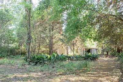 135 E Derenne Avenue, Savannah, GA 31405 - Photo 29