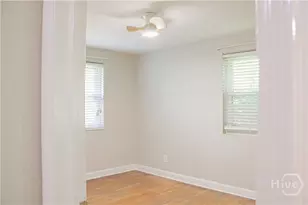 135 E Derenne Ave, Savannah, GA 31405 - Photo 21