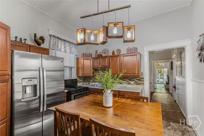 211 W 34th Street, Savannah, GA 31401 - Photo 13