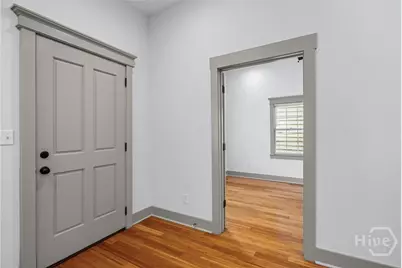 514 E Hall Street, Savannah, GA 31401 - Photo 9