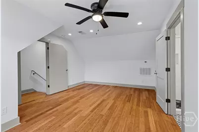 514 E Hall Street, Savannah, GA 31401 - Photo 17
