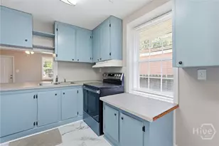305 Treat Ave, Savannah, GA 31404 - Photo 11