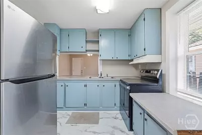 305 Treat Avenue, Savannah, GA 31404 - Photo 13