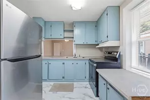 305 Treat Ave, Savannah, GA 31404 - Photo 13