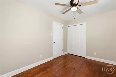 305 Treat Avenue, Savannah, GA 31404 - Photo 17