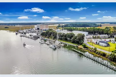 2902 River Drive #B-301, Savannah, GA 31404 - Photo 45