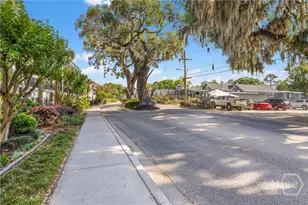 2902 River Dr, Savannah, GA 31404 - Photo 37