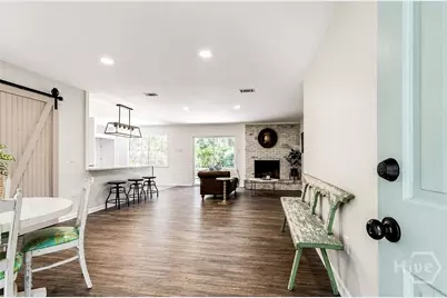 1609 Walthour Road, Savannah, GA 31410 - Photo 5