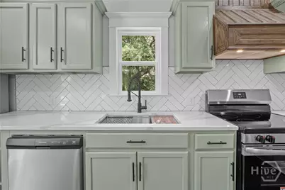 674 Dunlevie Road, Allenhurst, GA 31301 - Photo 3
