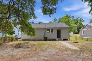 122 W 54th St, Savannah, GA 31405 - Photo 33