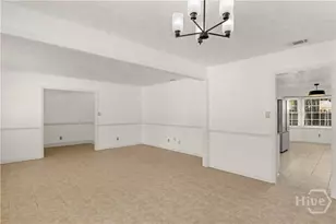 13 Barrington Cir, Savannah, GA 31419 - Photo 9