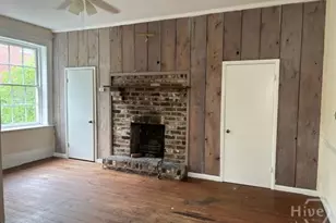 124 E Harris St, Savannah, GA 31401 - Photo 3